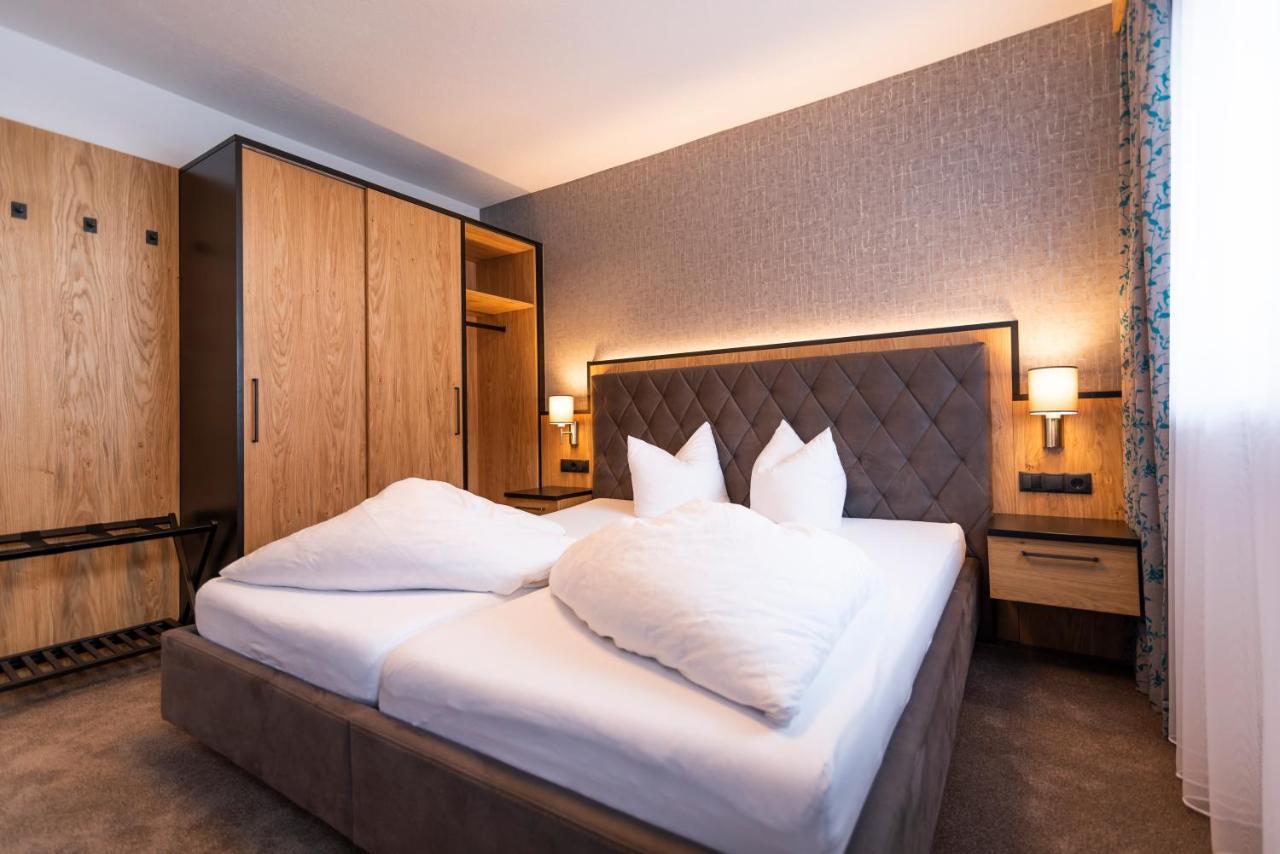 Hotel Garni Försterheim Ischgl Exteriör bild